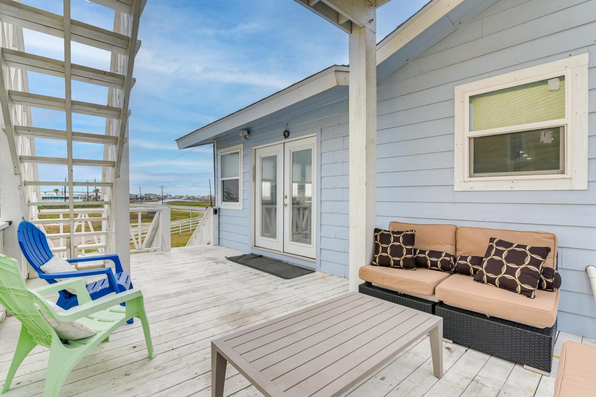 Modern Freeport Home Short Walk To Surfside Beach Екстериор снимка